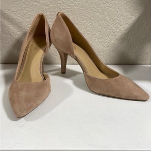 Michael Kors heel pump